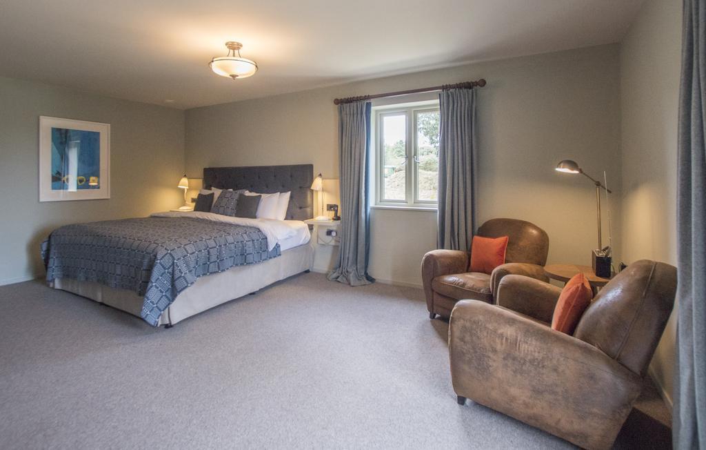 The Plume Of Feathers Herberg 4*
